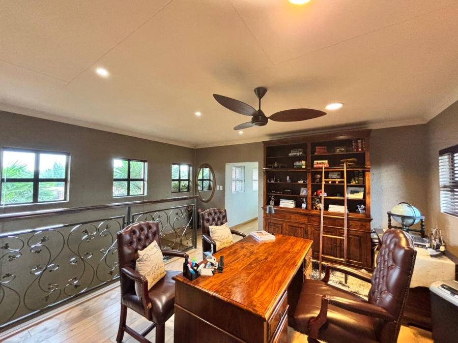 5 Bedroom Property for Sale in Grimbeeck Park North West